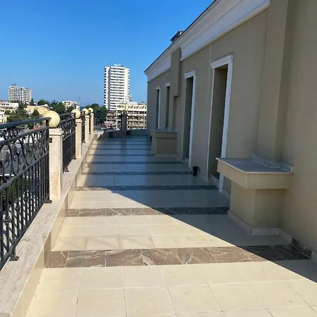 Empera Hotel 3*