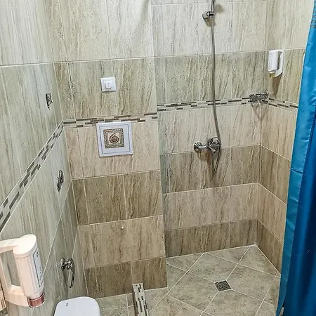 Empera Hotel