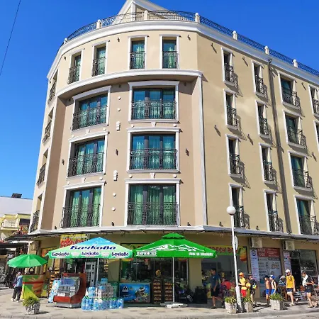 Empera Hotel 3*