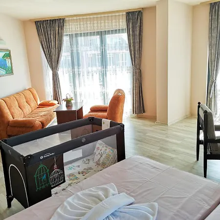 Hotel Empera H-l 3*