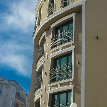 Hotel Empera 3*