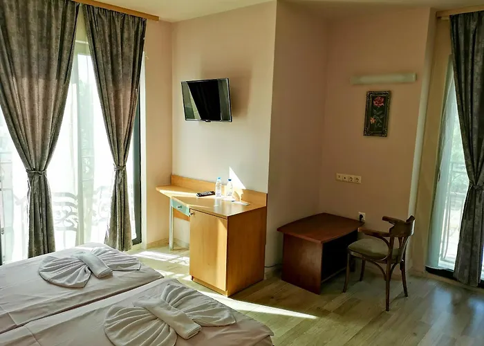 Empera H-l 酒店 3*